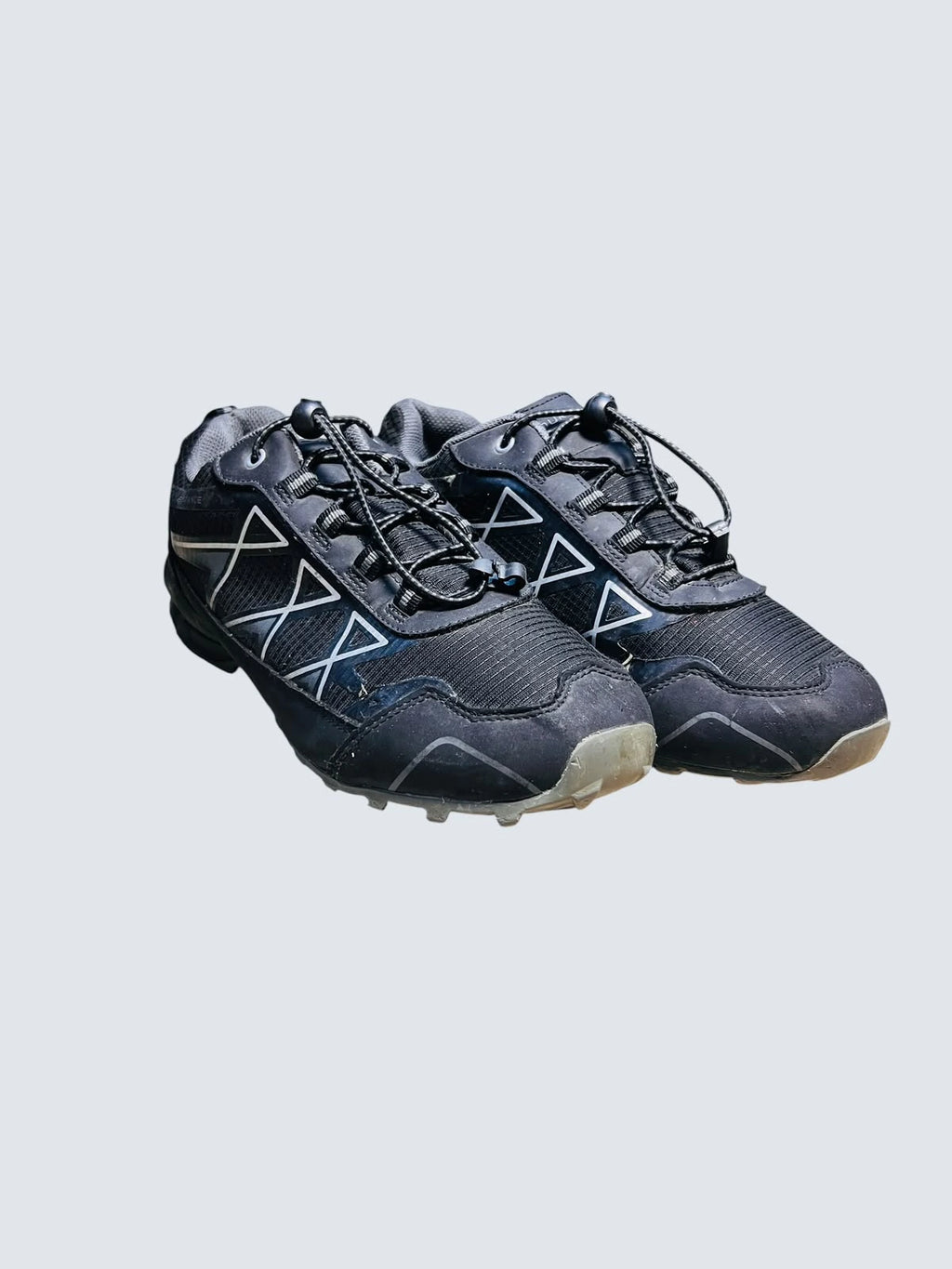 Endurance Waterproof Trail Shoes – Black