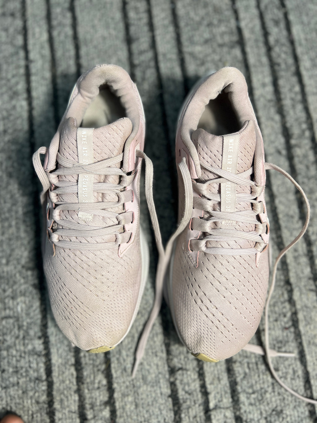 Nike Women's Sports Shoes – Light Pink/Rose(Size 40.5)