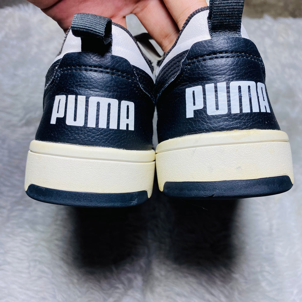 Puma Rebound V6 Lo Youth/Junior Sneakers (Size 39)