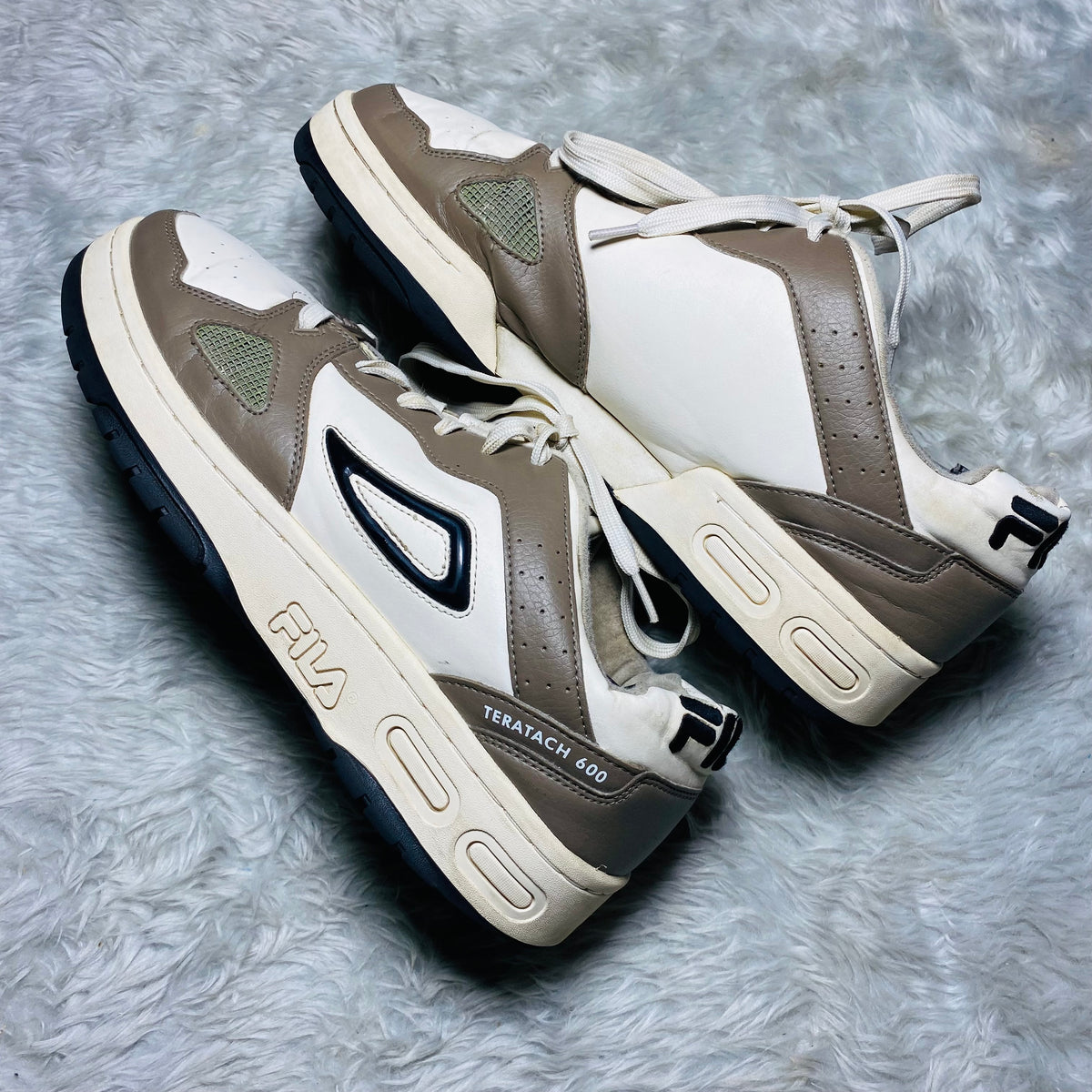 FILA Teratach 600 Lo White/Taupe Sneakers (Size 44.5)