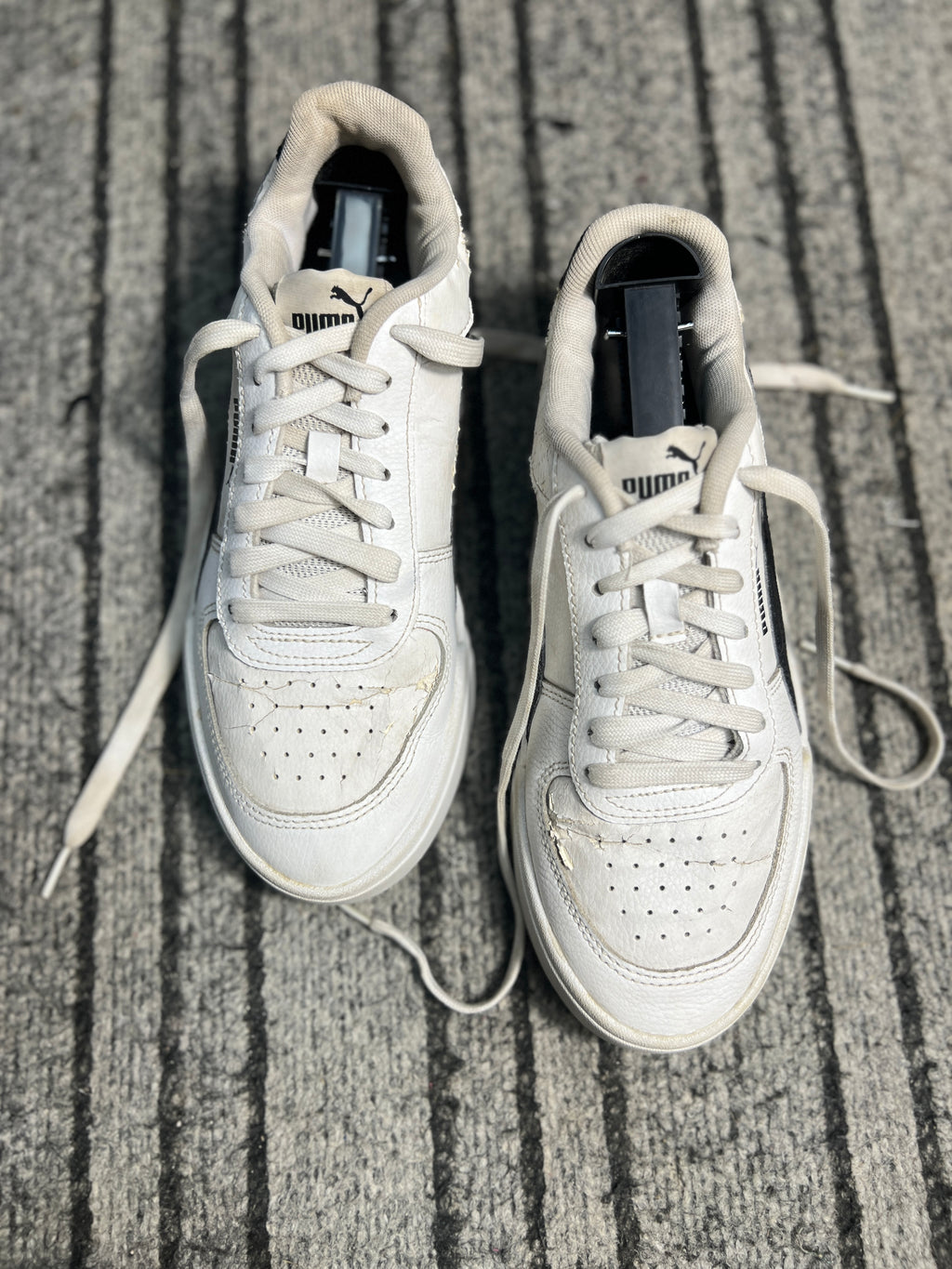 Puma Smash V2 Leather Men's Sneakers – White/Black(Size 40)