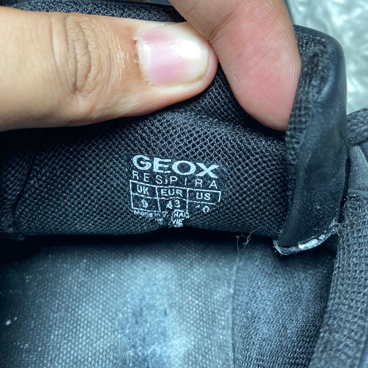 Geox Deiven Respira Black Leather Low-Top Sneakers(Size 43)