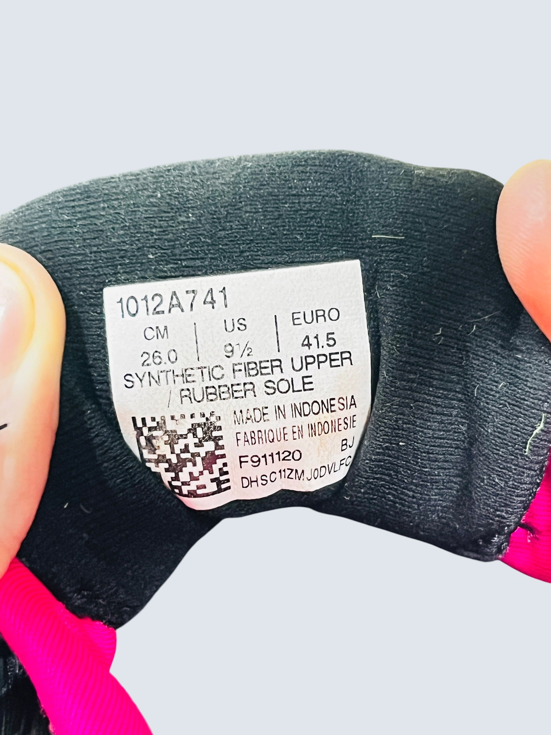 ASICS Running Shoes – Black/Pink